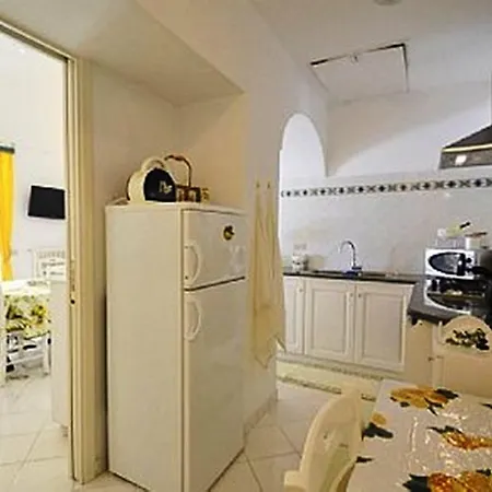 Amanda Apartment *